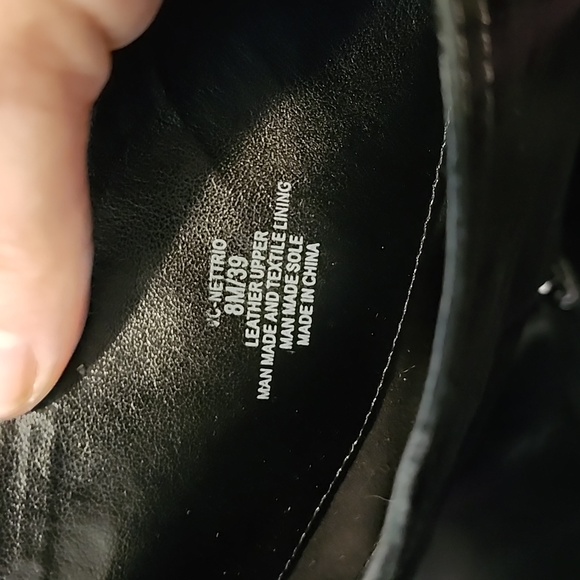 NWOT Women's size 8 Vince Camuto Nettrio Black Wedge Leather Boots - Picture 6 of 9